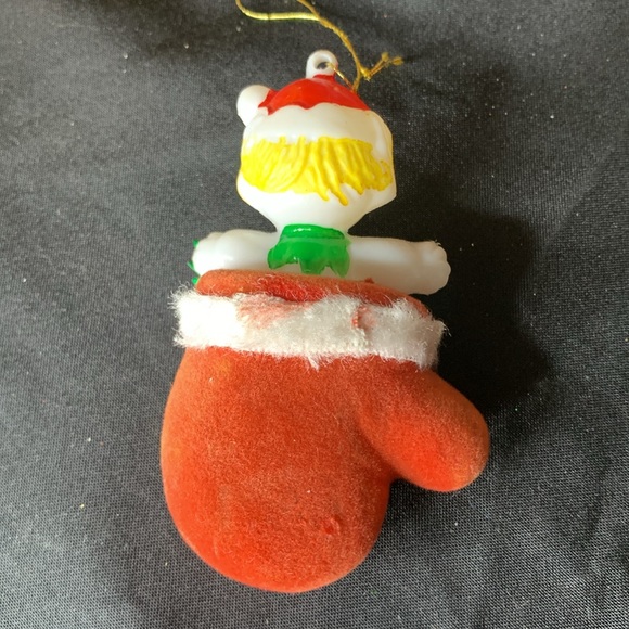 Set of 12 vintage flocked plastic Christmas ornaments - Picture 7 of 16